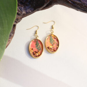 Pendientes Fondo de Acuarela con Planta y Foil Dorado