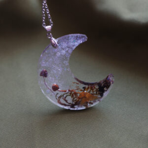 Collar de Luna con Setas Encapsuladas